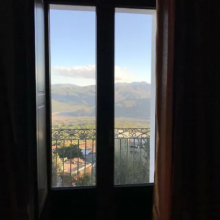 Alojamento de Acomodação e Pequeno-almoço Casa Miraglia Chiaromonte